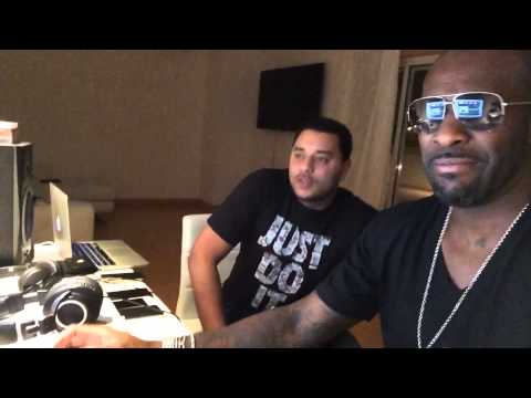 vlog #418 - Making atomic bombs in the studio with Mika Mendes