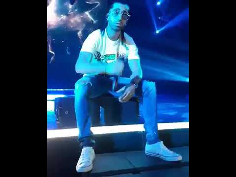 download lagu mp3 mp4 Ademo Musicien, download lagu Ademo Musicien gratis, unduh video klip Ademo Musicien
