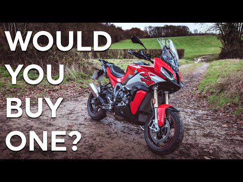 Thumbnail for 2020 BMW S1000XR review | Should you just get a GS? by BMW S1000XR