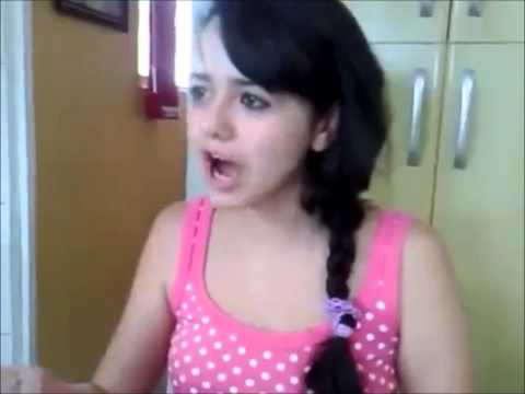 download lagu mp3 mp4 Cameron Diaz Qui Rote, download lagu Cameron Diaz Qui Rote gratis, unduh video klip Cameron Diaz Qui Rote