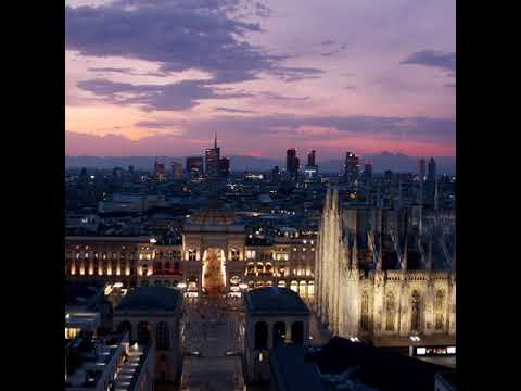 easyJet - A 3 minute escape to a city at night