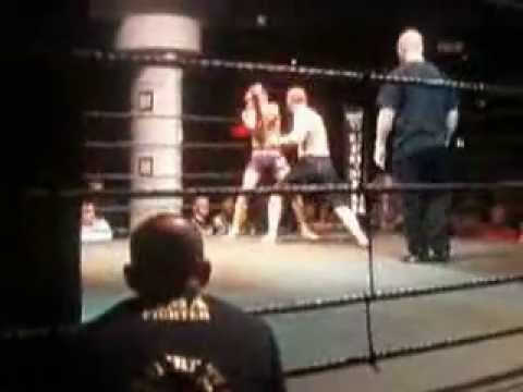Paul Cowzer (Rush Martial Arts) v Fergus Wisdom MMA fight in Antrim (EFR) 26th Aug 2007, 2