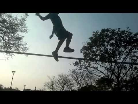 Mike slackline CASTELO TO FEET