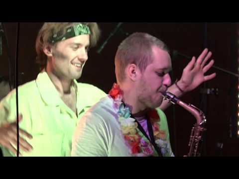 Number 9 - [#9] BËRK (Moon Hooch cover)