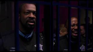 Download lagu Santa Claus is back in town mp3