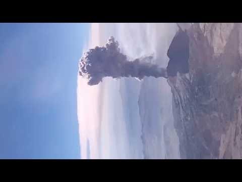 Explosión volcán Sabancaya-Arequipa Novi
