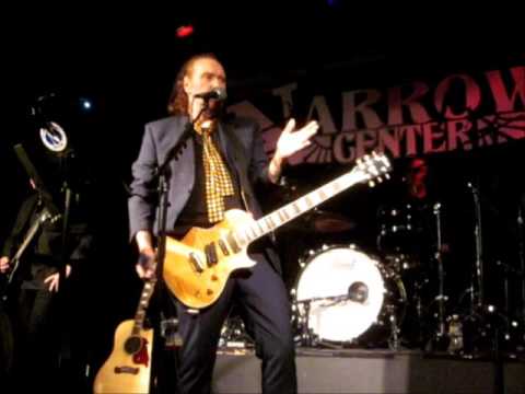 Dave Davies plays at the Narrows Center for the Arts
