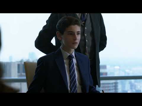 Bruce Wayne at Wayne Enterprises (Gotham 3x01) 3/5