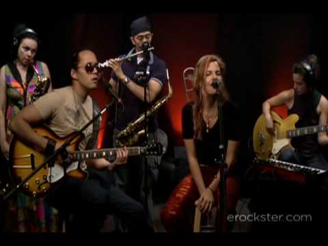 Pacha Massive - Your Love (live in-studio)