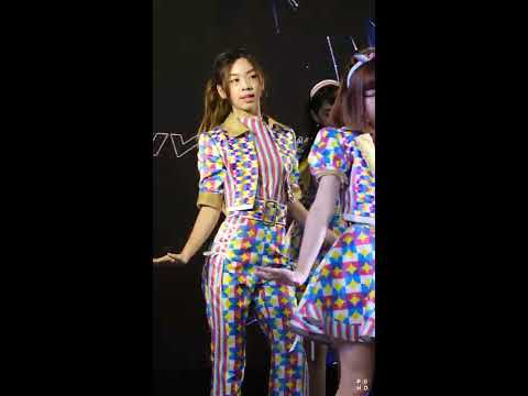 [4K] JABAJA - Pun BNK48 @ToyotaFunSpaceBestForYou 190713