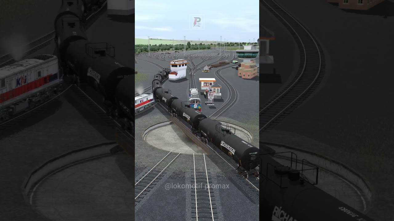 Kereta Api Cepat Melintasi Persilangan Turntable Kereta Putus #train #automobile #railway #keretaapi