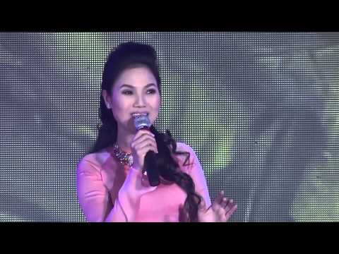 Chắp tay niệm Phật - Thùy Trang