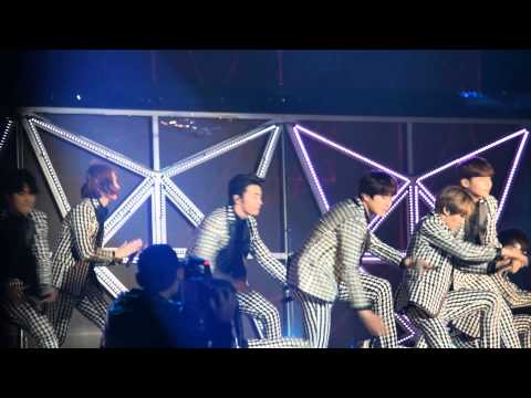 150321(1080p) SMTown Taiwan SuperJunior " shake it up "