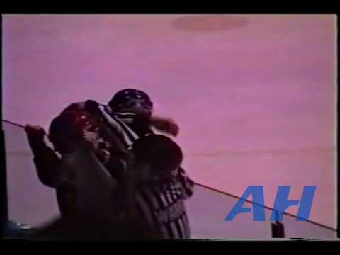 OHL Jan. 14, 1990 Paul O'Hagan,OSH v Greg Walters,OTT (HL) Oshawa Generals Ottawa 67's