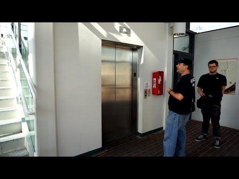 Awesome scenic 1994 Schindler hydraulic elevator @ Market Square Walkway, Roanoke, VA