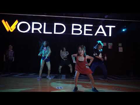 DANAI ESTRELLITA| BALLER- SHINNA FEAT. GEEZER