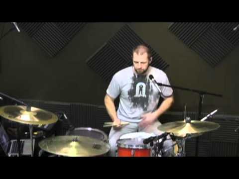How To Drum - Soloing Over Eighth Notes