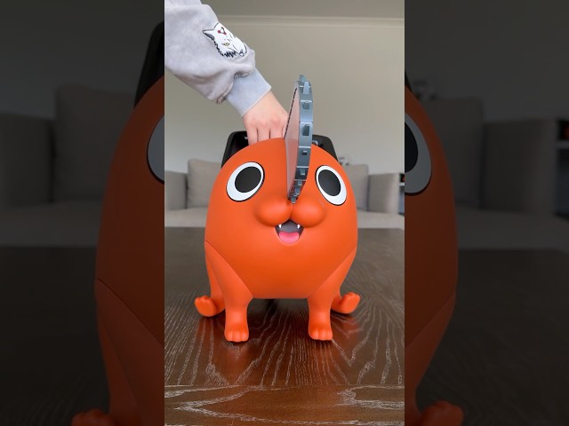 Vídeo relacionado con Play by Play Chainsaw Man Pochita - Figura de peluche (32 cm, sentado con ojo abierto, 32 cm)