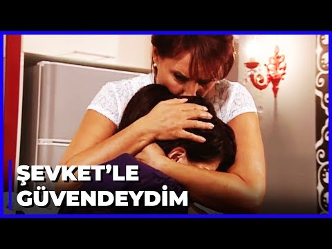 Ferhunde, Sinirini Annesinden Çıkardı - Yaprak Dökümü 84. Bölüm