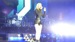 Ellie Goulding - Around U (Berlin, Live 2016)