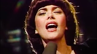 ✨Mireille Mathieu 💞🌷✨En Frappant dans nos Mains✨✨✨✨