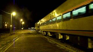 preview picture of video 'Snowy Amtrak Departing Centralia'