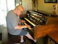 Mike Reed plays "Stars fell on Alabama" on his Hammond Organ