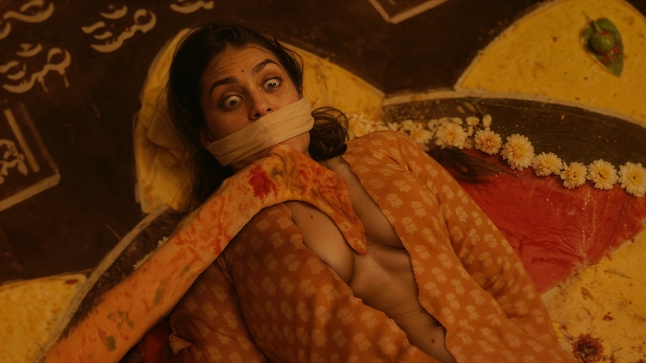 Iss Ghar May Ladkiyo Ke Bali De Jaati Hai South Movie Explained In Hindi
