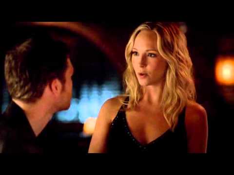 Caroline Distracts Klaus (The Vampire Diares 4x06: We All Go a Little Mad Sometimes)