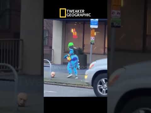 Tweaker From Space #fypシ #comedyfilms #helpmemakethismakesense #funny #nature #automobile  #space