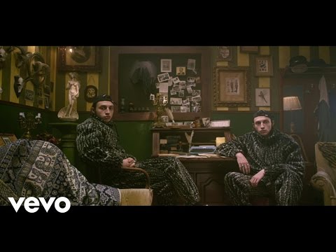 Roméo Elvis x Le Motel - Agora