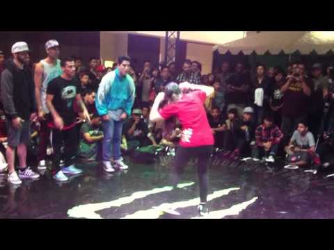Rock Steady vs True School (Prelims) WOD 2013