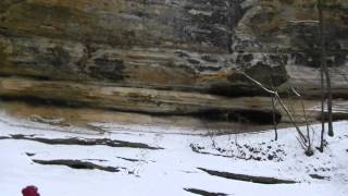 preview picture of video 'lasalle canyon, starved rock state park, utica, IL 2012 Jan'