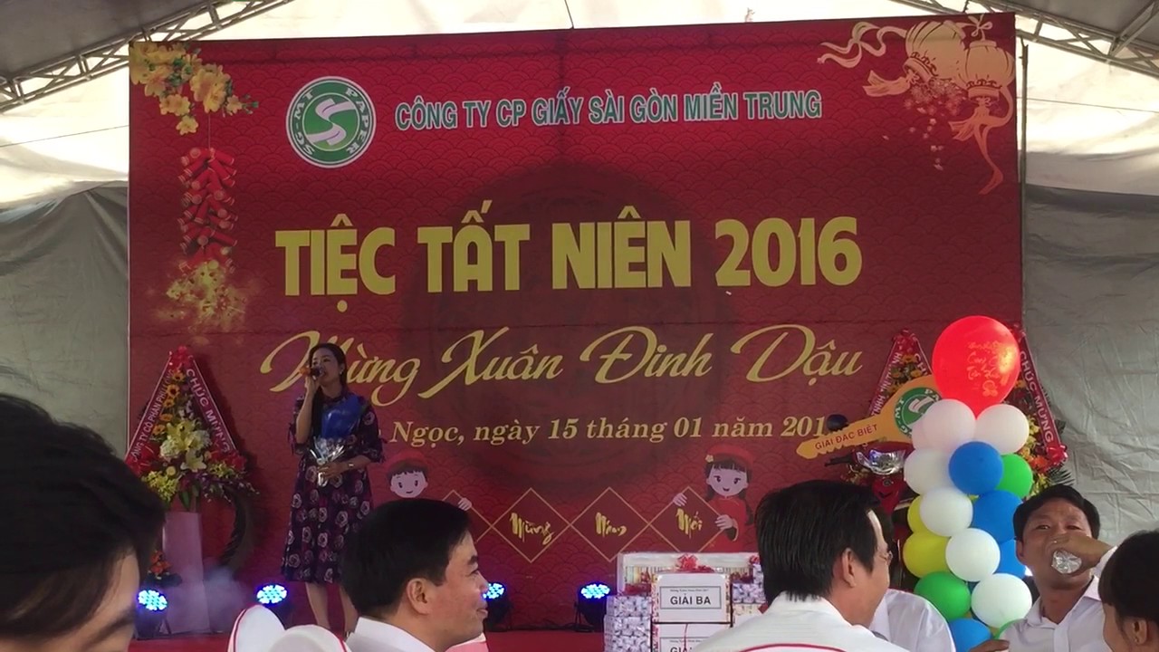 Tiệc tất niên công ty