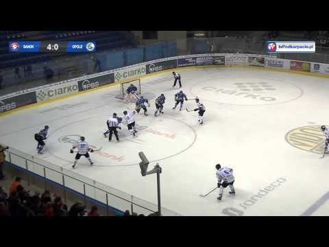 Forma rośnie. Udany występ i wysokie zwycięstwo mistrzów Polski. Sanok - Opole 8:0