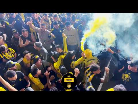 "PREVIA EN LA AMSTERDAM " Barra: Barra Amsterdam &bull; Club: Peñarol &bull; País: Uruguay