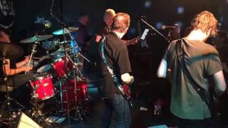 Mark Brzezicki drum technique...