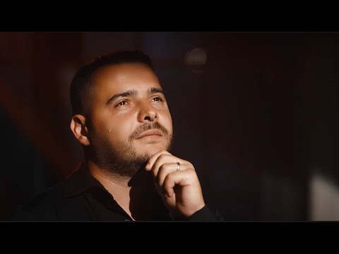 Alex de la Oradea - Viata mi-a pus multe in spate [Videoclip Oficial] 2025