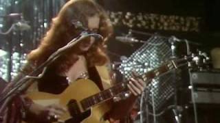 Bonnie Raitt ft Jerry Portnoyharmonica - Love Me Like A Man1977