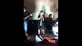 Jax sings Hard Day's Night