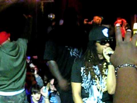 Lil jon & shawty putt live Universal dog.AVI