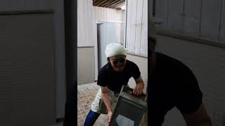 何処にでもいる普通のパンツのマークのラーメン屋