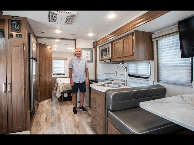 Preview image of 2021 Coachmen Pursuit 27XPS (11U210223) youtube video