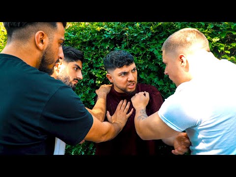 DER ÜBER GEIZIGE FREUND ⎮ Younes Jones