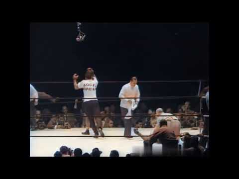 1952: Rocky Marciano vs Jersey Joe Walcott (Round 13) (The Ring Magazine Round of the Year)