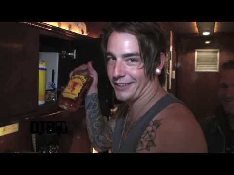 We Came As Romans - BUS INVADERS Ep. 475 [Warped Edition 2013]