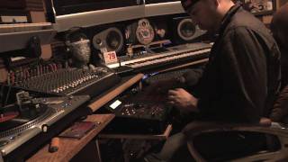 Asterix MPC 2000Xl Beatmaking Session & Studio Tour  (Part 2)