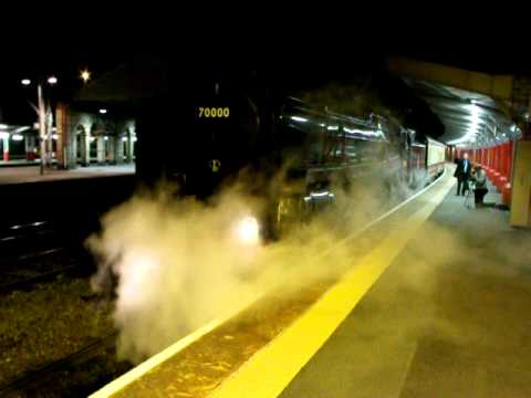 70000 (Steam) & 67006 5Z70 Crewe HC - Chester.avi