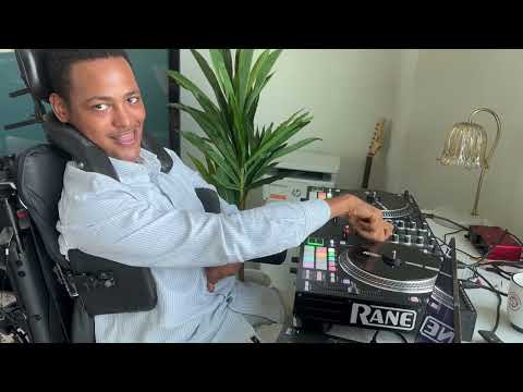 DJ @lbless2020 is in the mix 