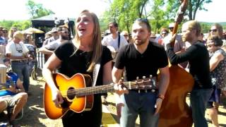 Nora Jane Struthers & The Party Line - Travelin’ On @ Delfest 2015